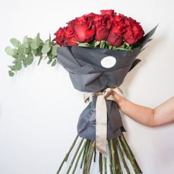 Alternative view of Red Love (Kırmızı Ekvator 20 Gül Buketi)